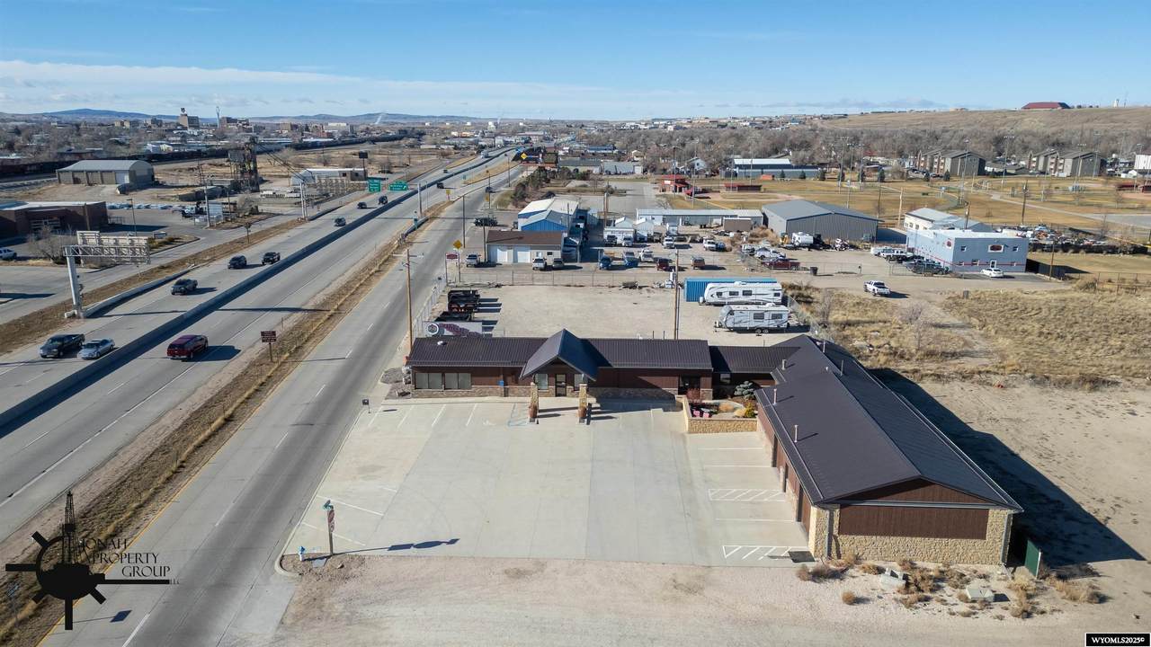 1616 F Street - Photo 1