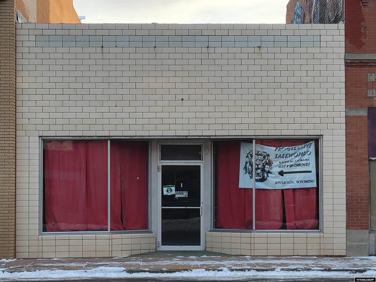 313 Main St - Photo 1