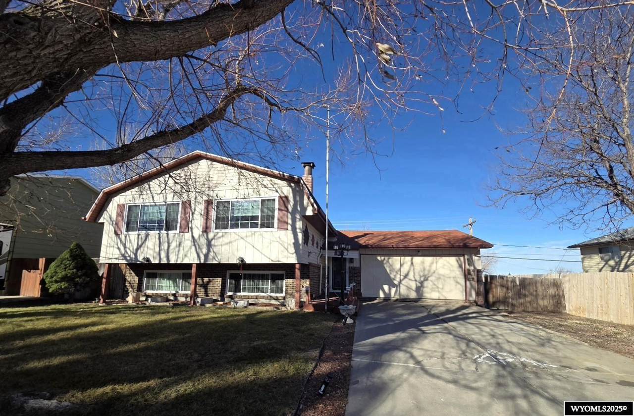 1812 Shumway Avenue - Photo 1