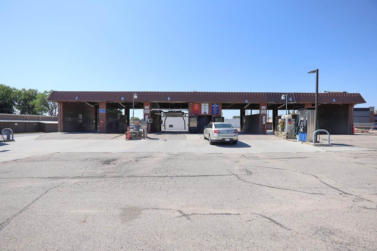 865 Fort Street - Photo 1