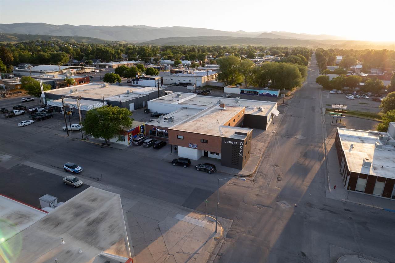 409 Lincoln - Photo 1