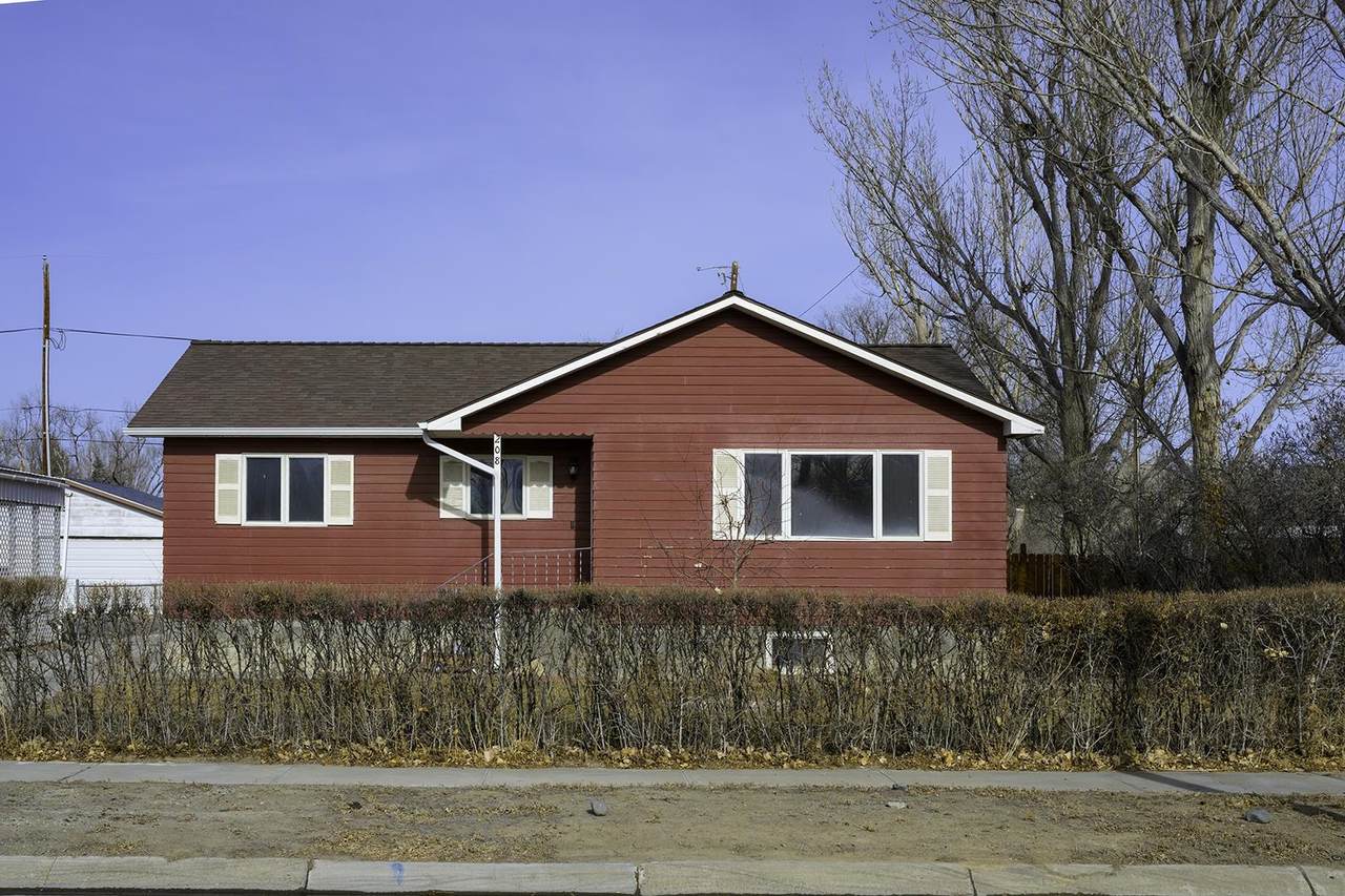 208 4th Ave N - Photo 1