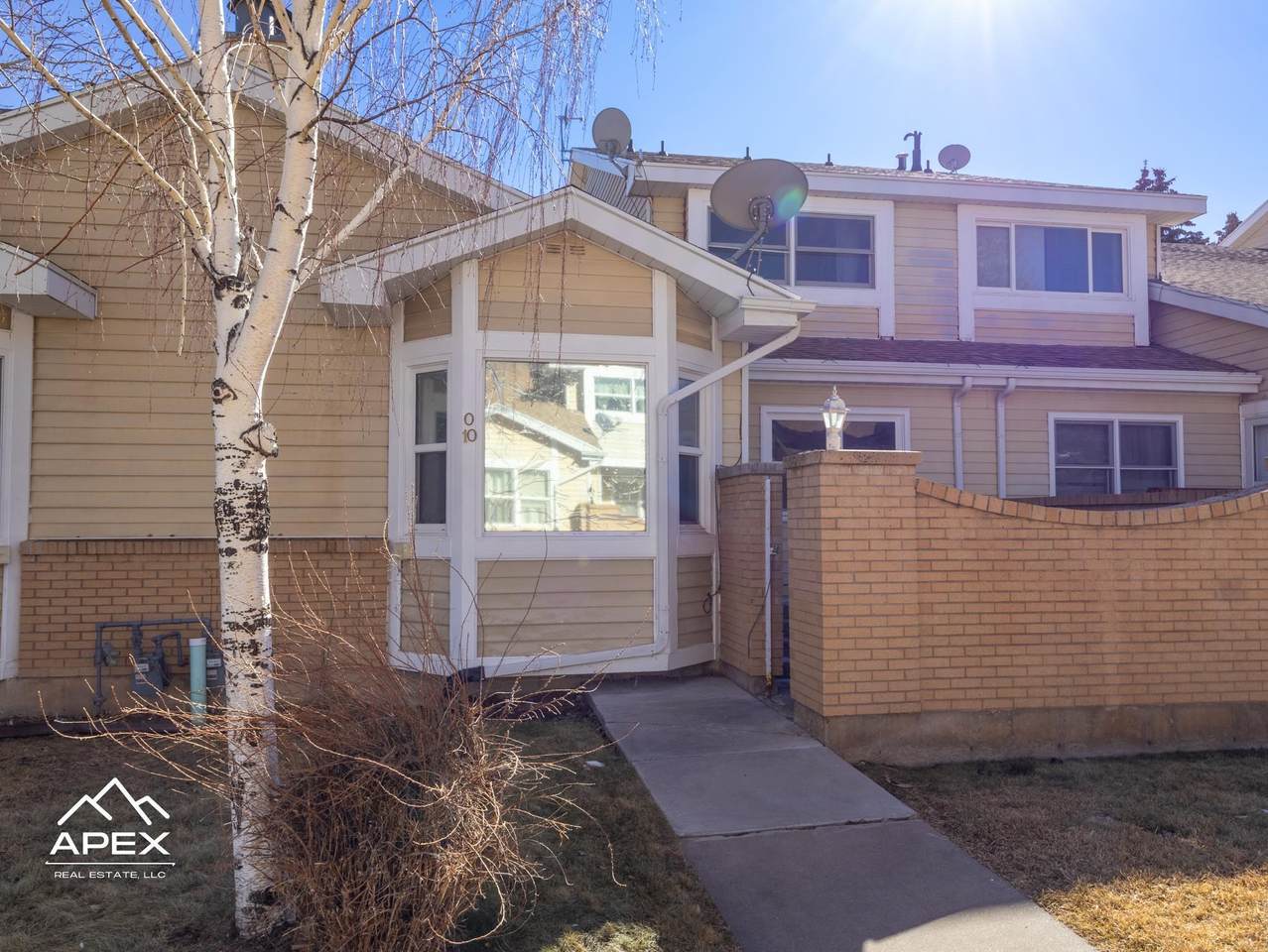 48 Aspen Grove Aspen Grove Dr E O 10 - Photo 1