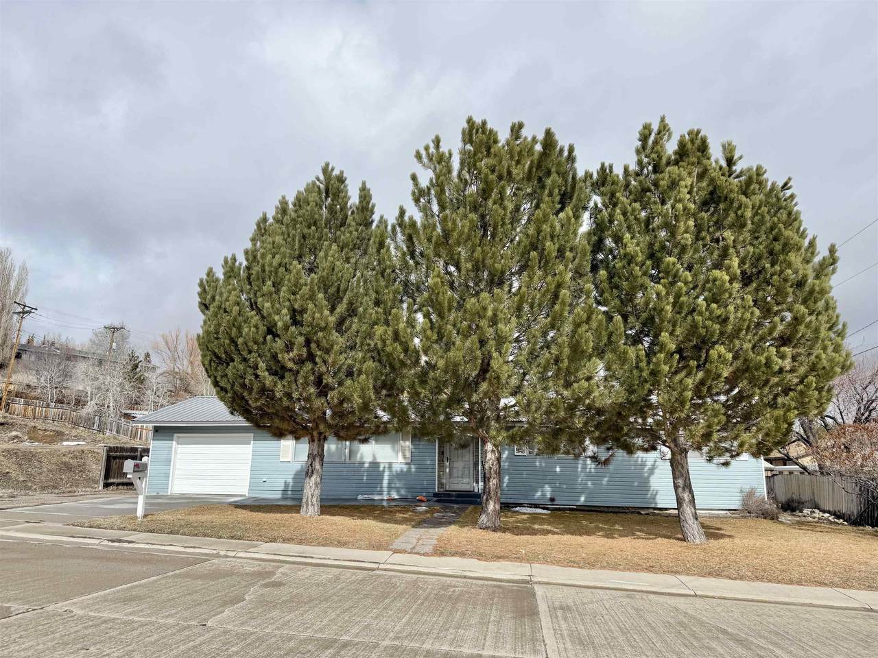 905 Elk Street - Photo 1