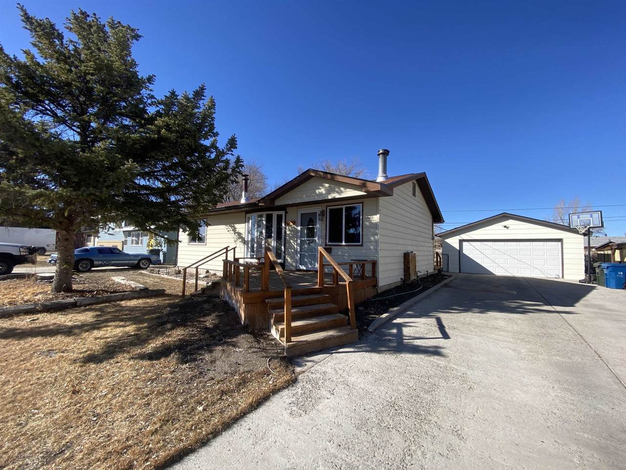 https://bt-photos.global.ssl.fastly.net/wyoming/1280_boomver_1_20260990-2.jpg