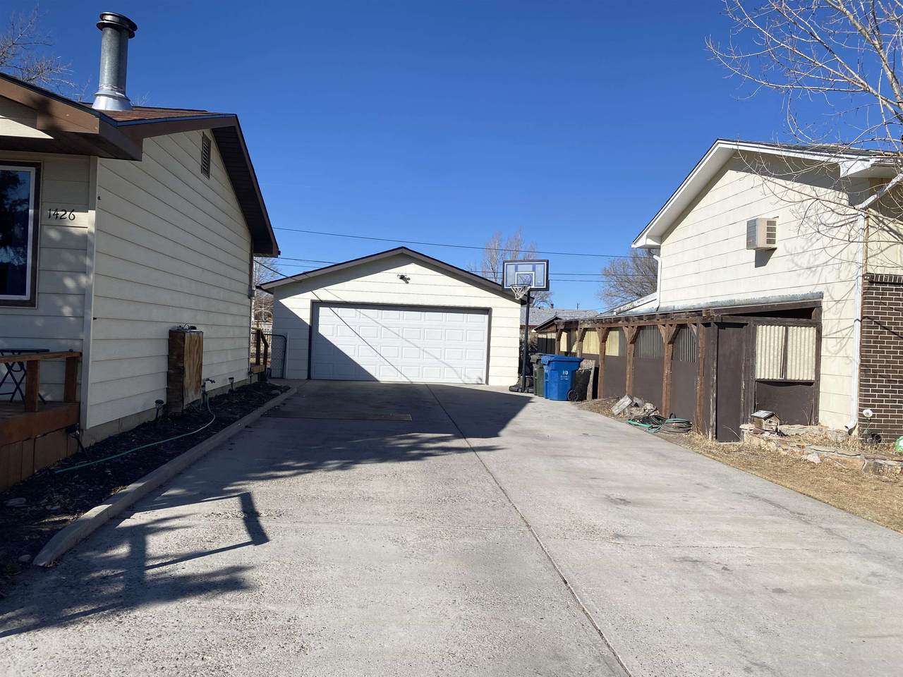 https://bt-photos.global.ssl.fastly.net/wyoming/1280_boomver_1_20260990-2.jpg