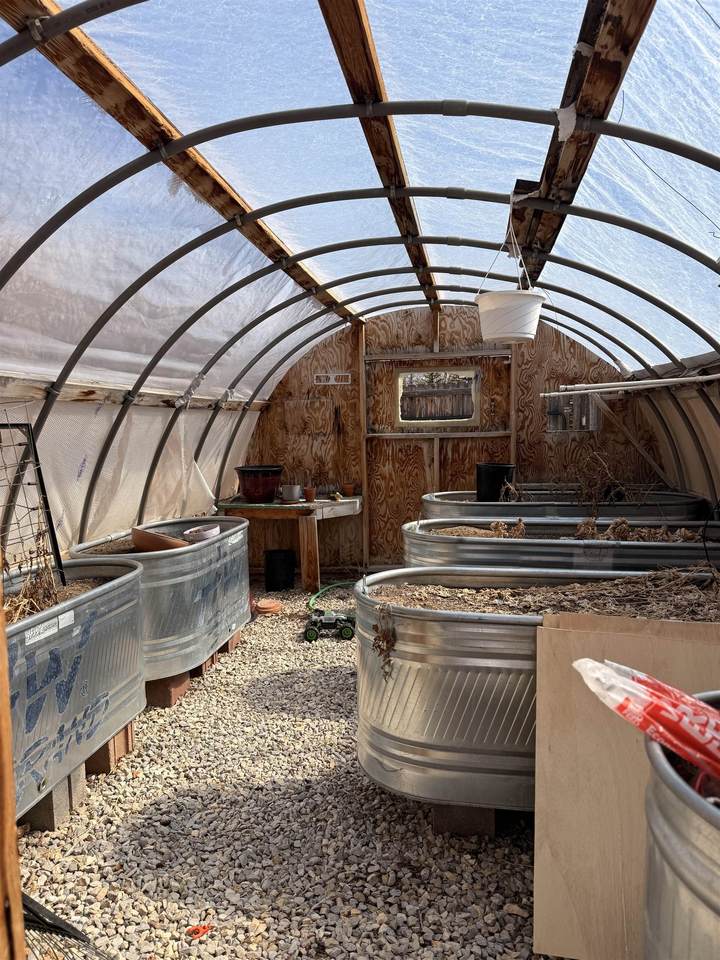 https://bt-photos.global.ssl.fastly.net/wyoming/1280_boomver_1_20261042-2.jpg