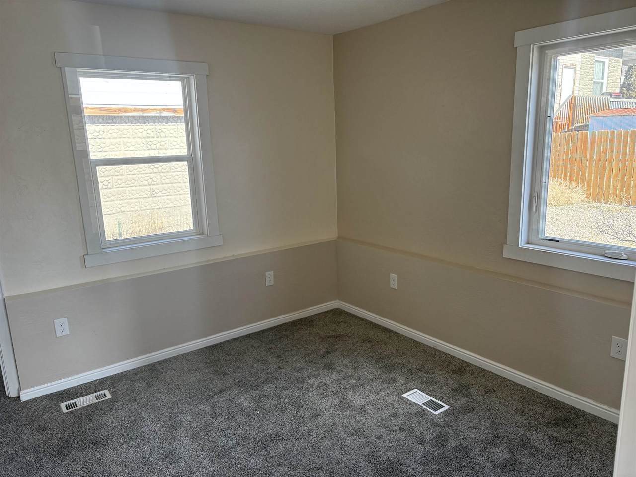 https://bt-photos.global.ssl.fastly.net/wyoming/1280_boomver_1_20261128-2.jpg