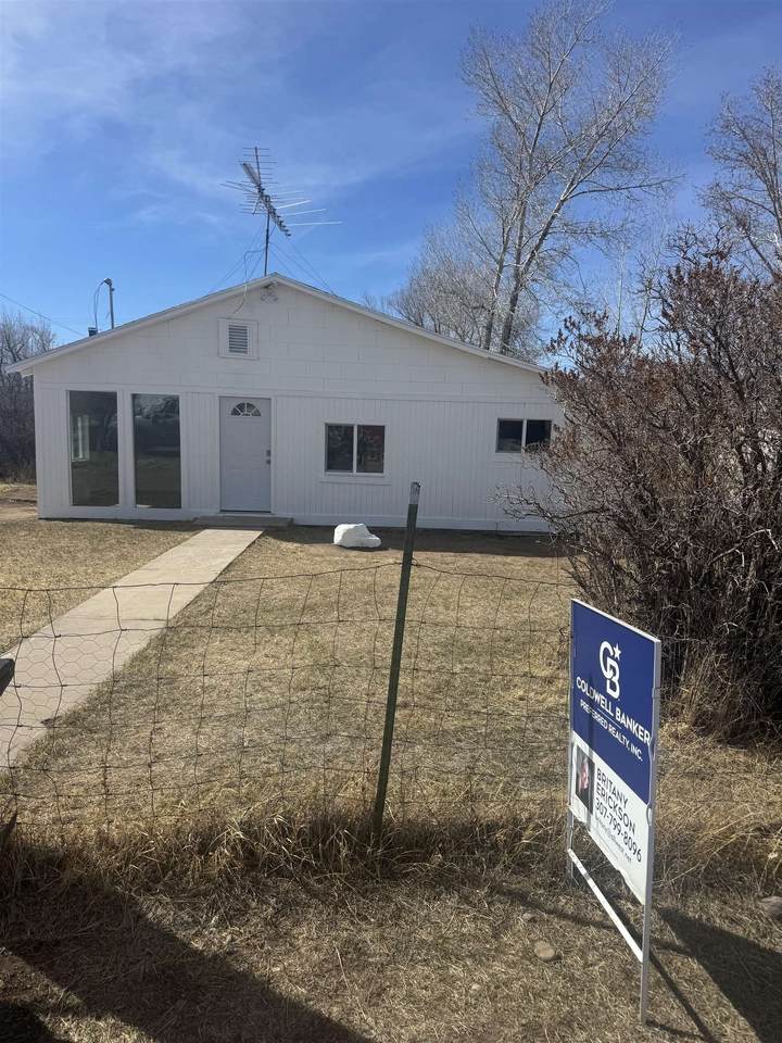325 Ponderosa Place - Photo 1