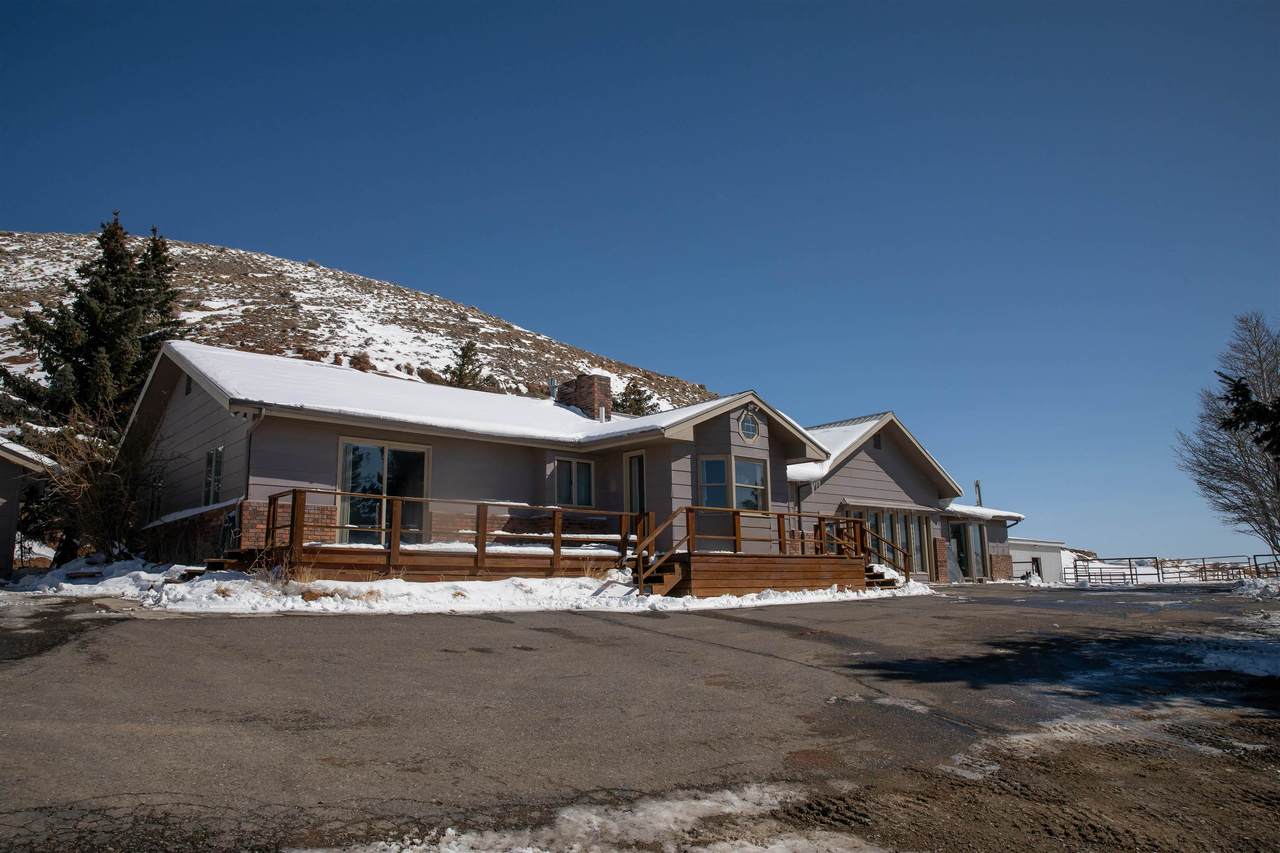 608 Cliff Drives - Photo 1