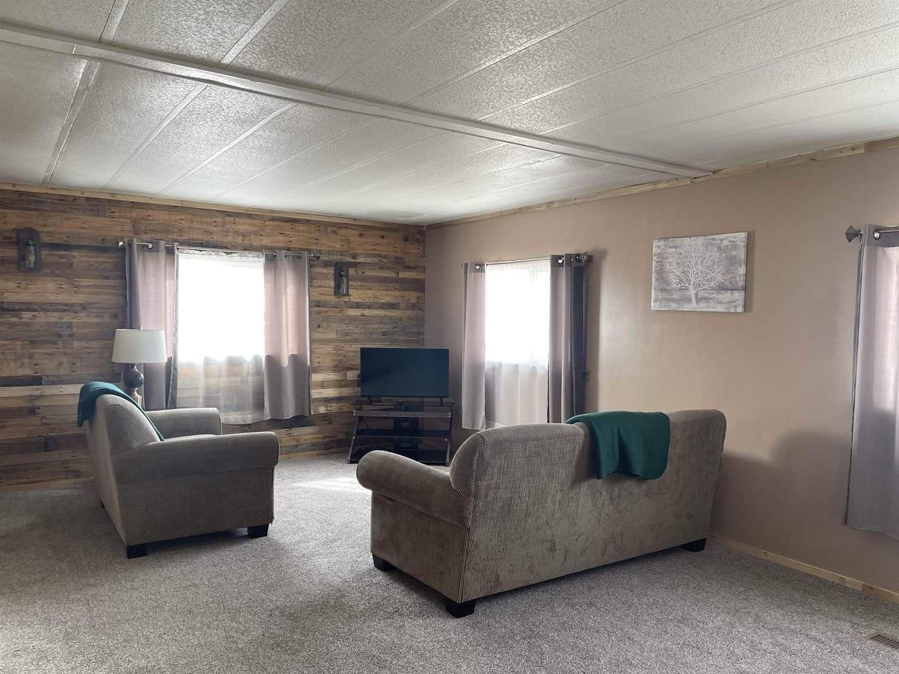 https://bt-photos.global.ssl.fastly.net/wyoming/1280_boomver_1_20261221-2.jpg
