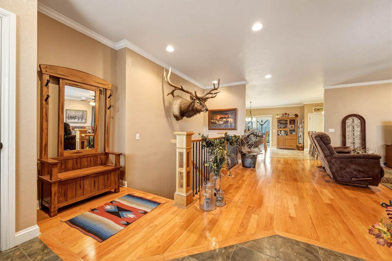 https://bt-photos.global.ssl.fastly.net/wyoming/1280_boomver_1_20261302-2.jpg