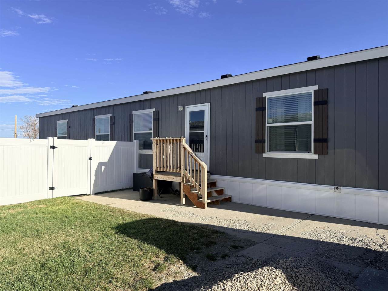 https://bt-photos.global.ssl.fastly.net/wyoming/1280_boomver_1_20261316-2.jpg