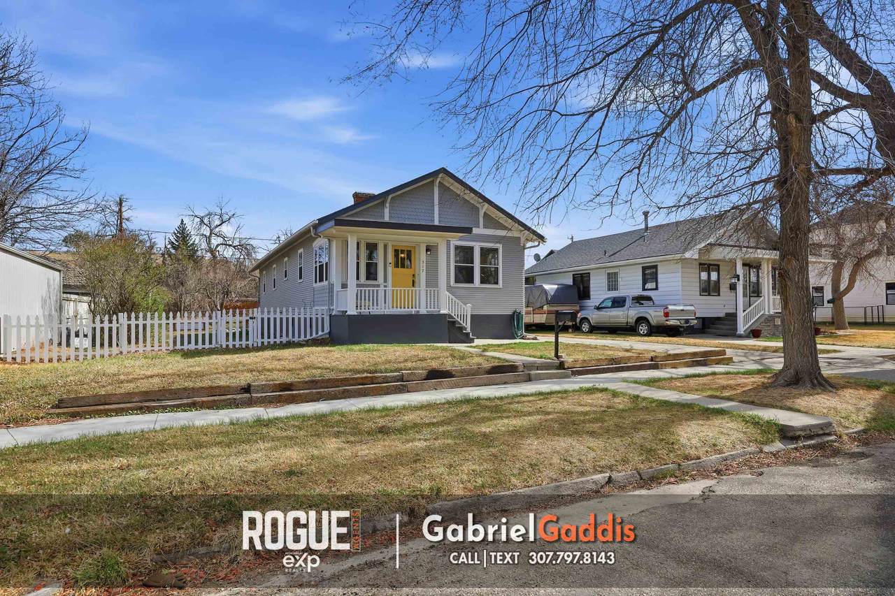 517 Grant - Photo 1