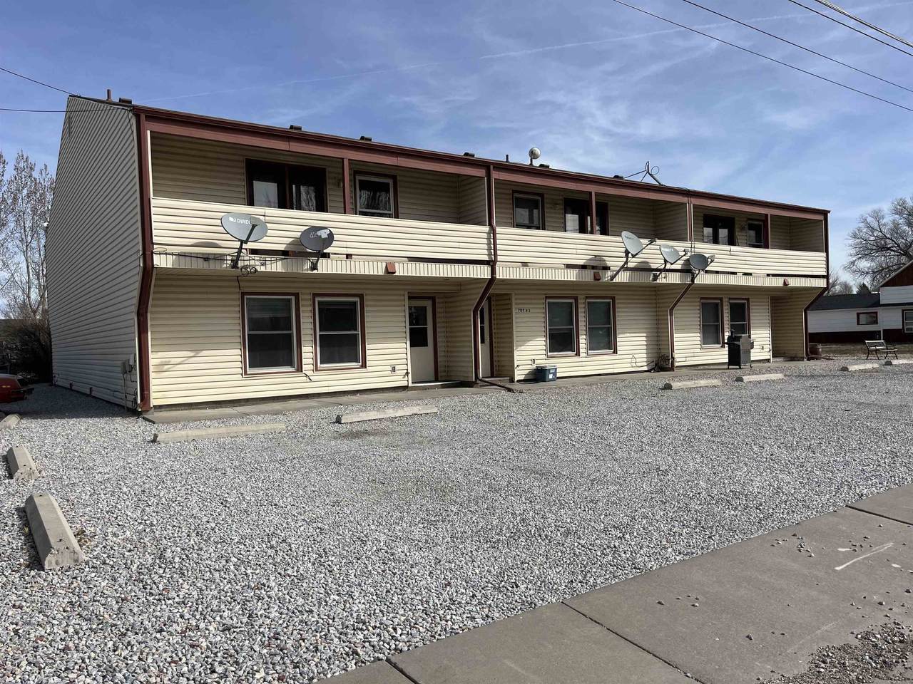 701 Laramie St - Photo 1