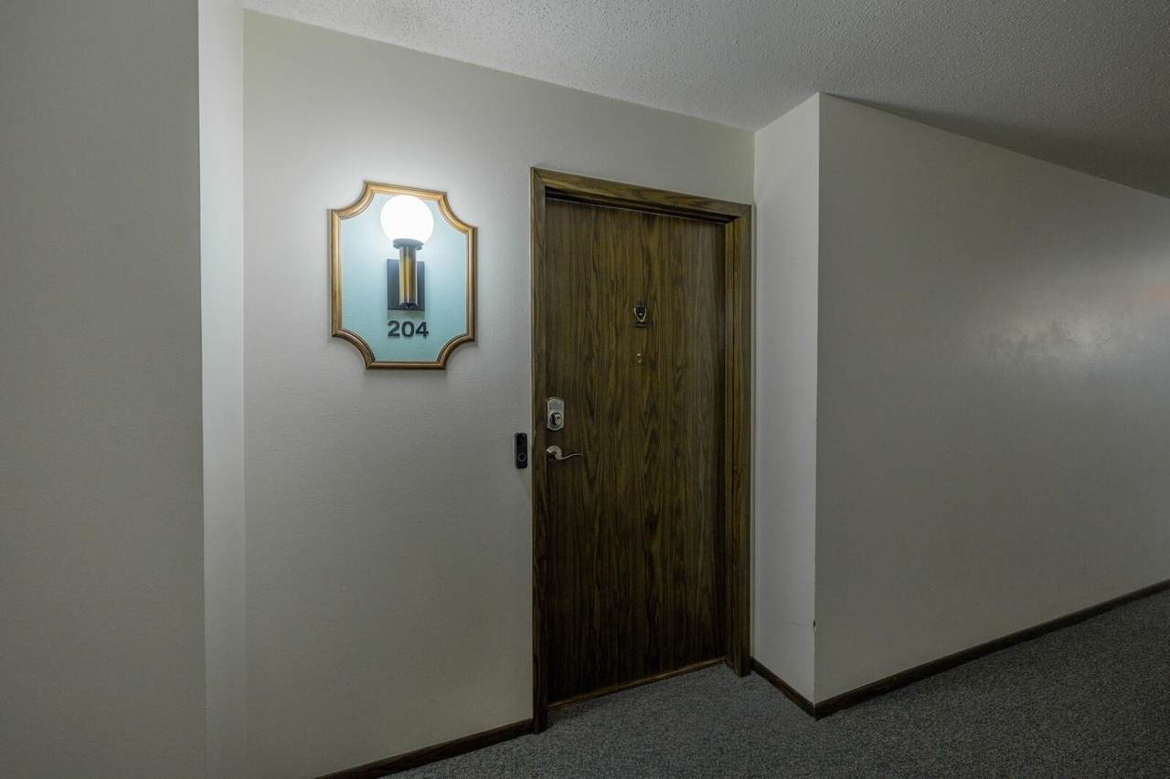 https://bt-photos.global.ssl.fastly.net/wyoming/1280_boomver_1_20261395-2.jpg