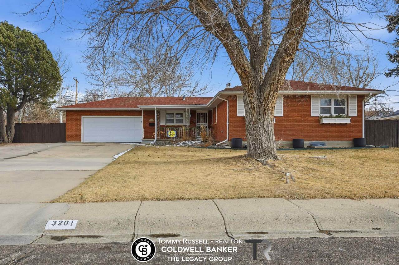 3201 Hawthorne Avenue - Photo 1