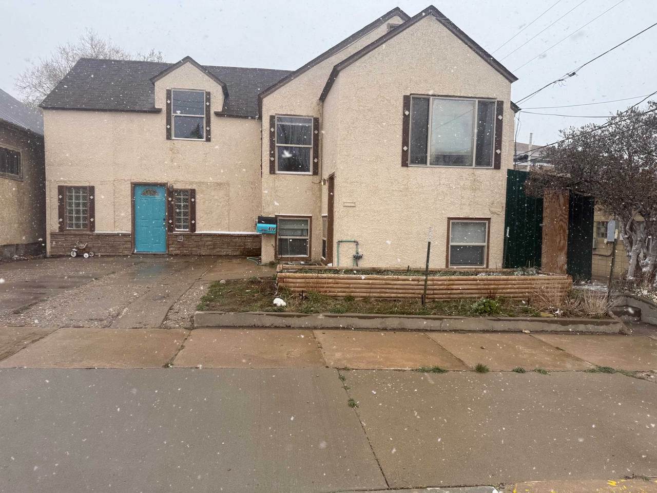 419 6th St - Photo 1