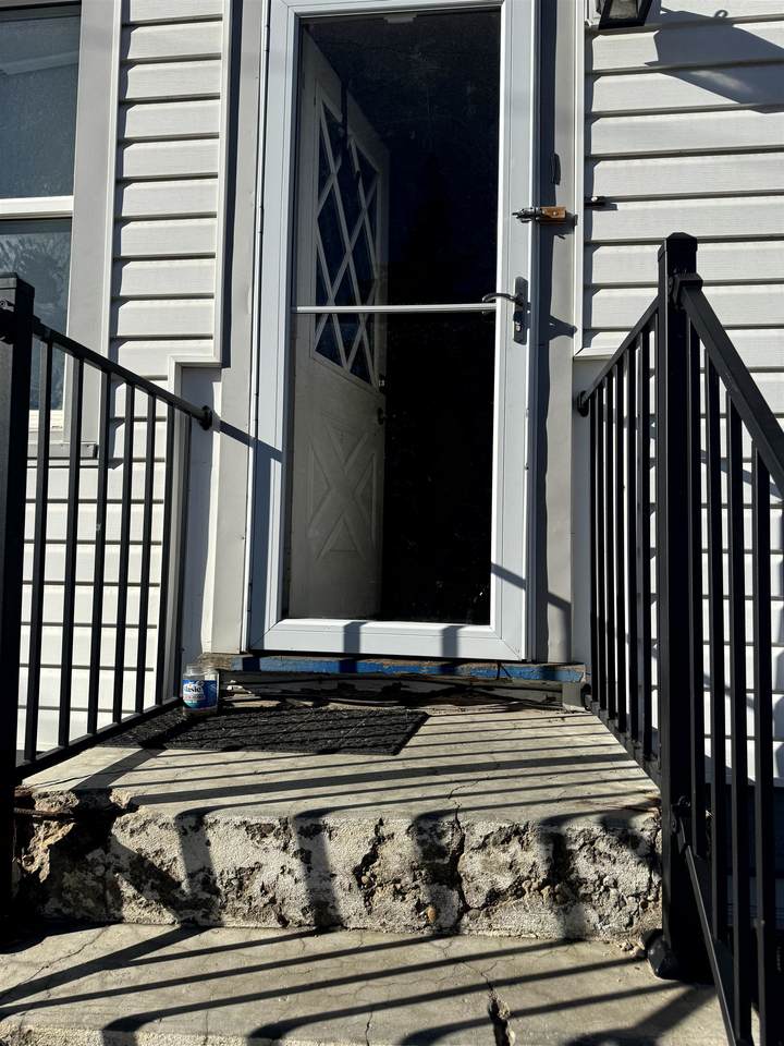 https://bt-photos.global.ssl.fastly.net/wyoming/1280_boomver_1_20261481-2.jpg