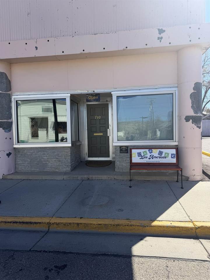 https://bt-photos.global.ssl.fastly.net/wyoming/1280_boomver_1_20261526-2.jpg