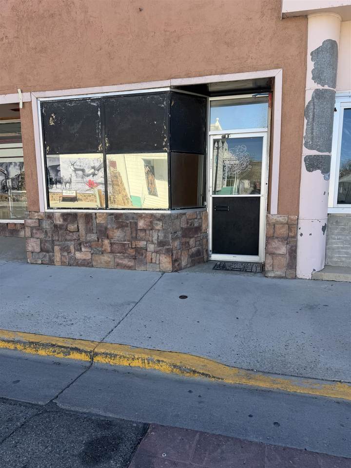 https://bt-photos.global.ssl.fastly.net/wyoming/1280_boomver_1_20261526-2.jpg