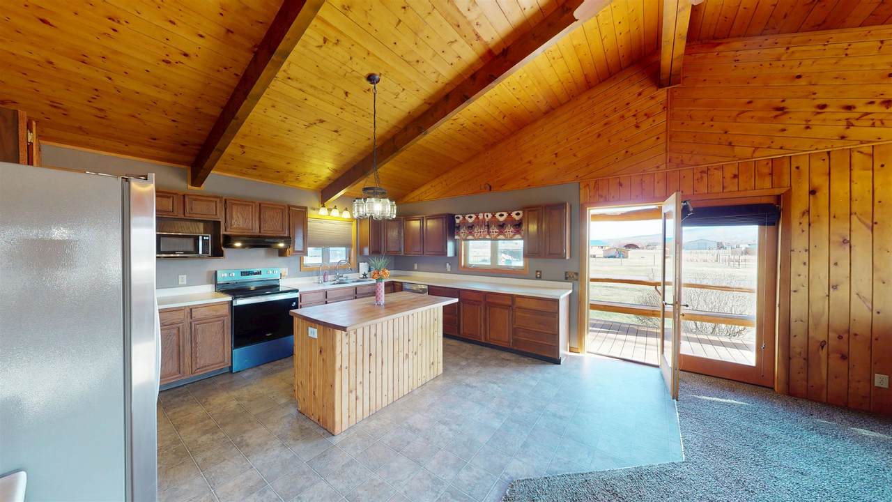 https://bt-photos.global.ssl.fastly.net/wyoming/1280_boomver_1_20261571-2.jpg