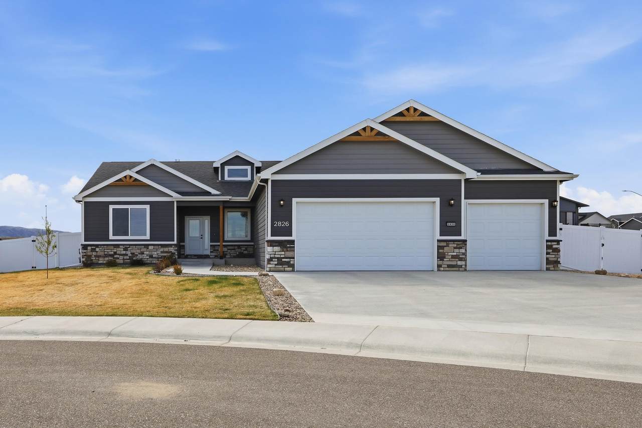 2826 Berkshire Way - Photo 1