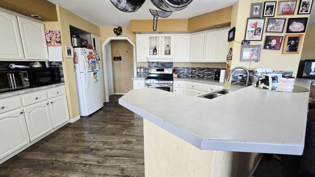 https://bt-photos.global.ssl.fastly.net/wyoming/1280_boomver_1_20261615-2.jpg