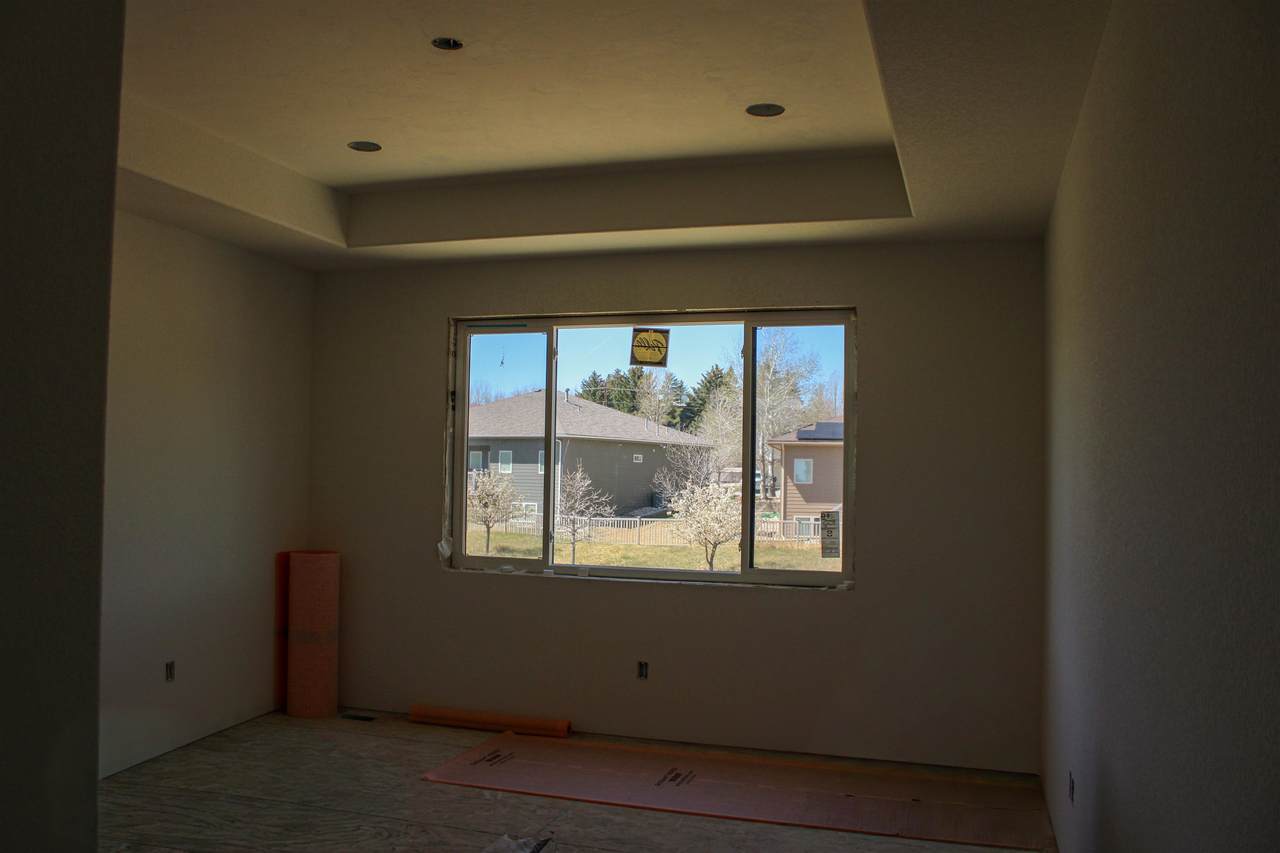 https://bt-photos.global.ssl.fastly.net/wyoming/1280_boomver_1_20261649-2.jpg