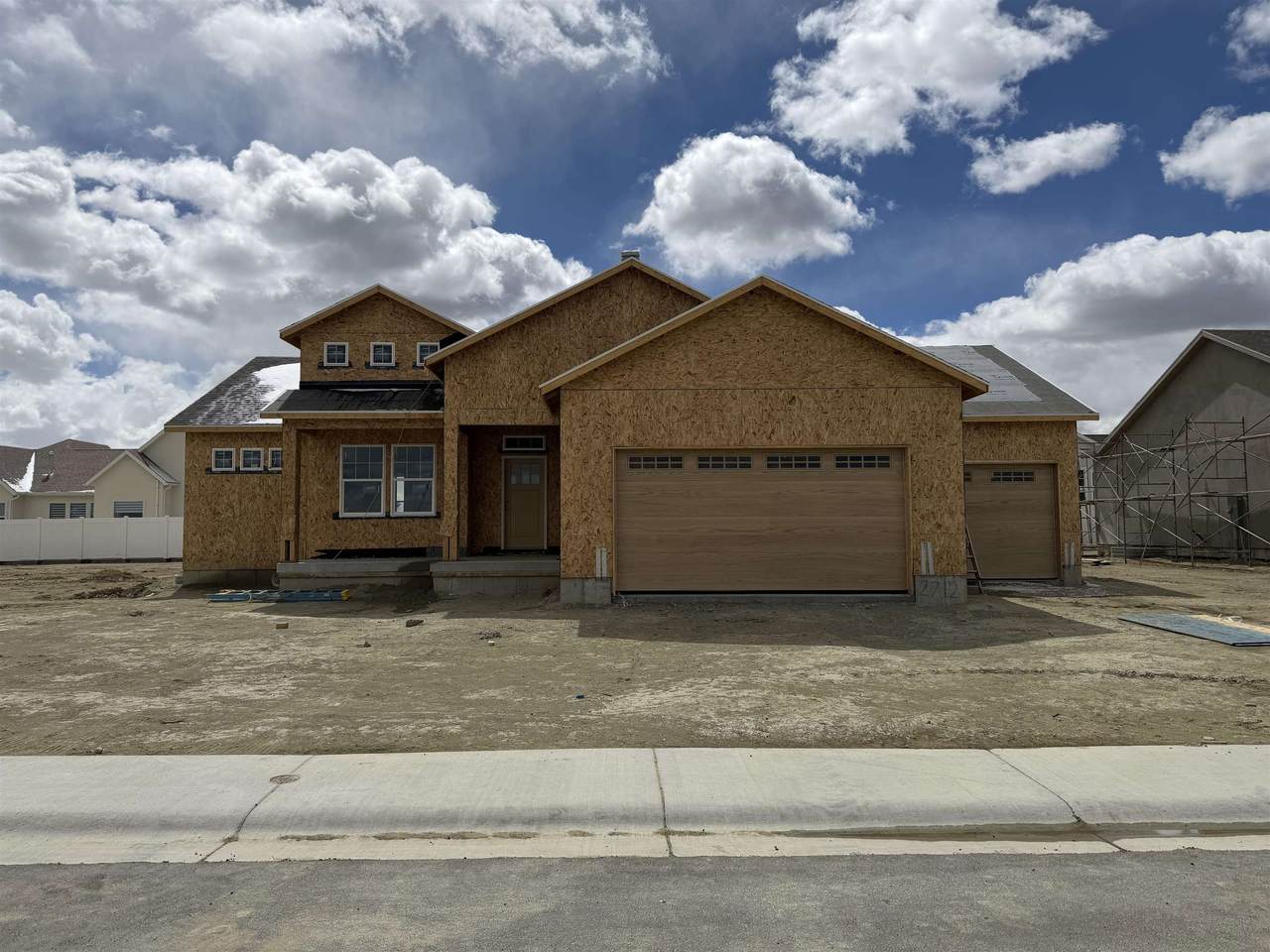 2712 Ogden Way - Photo 1