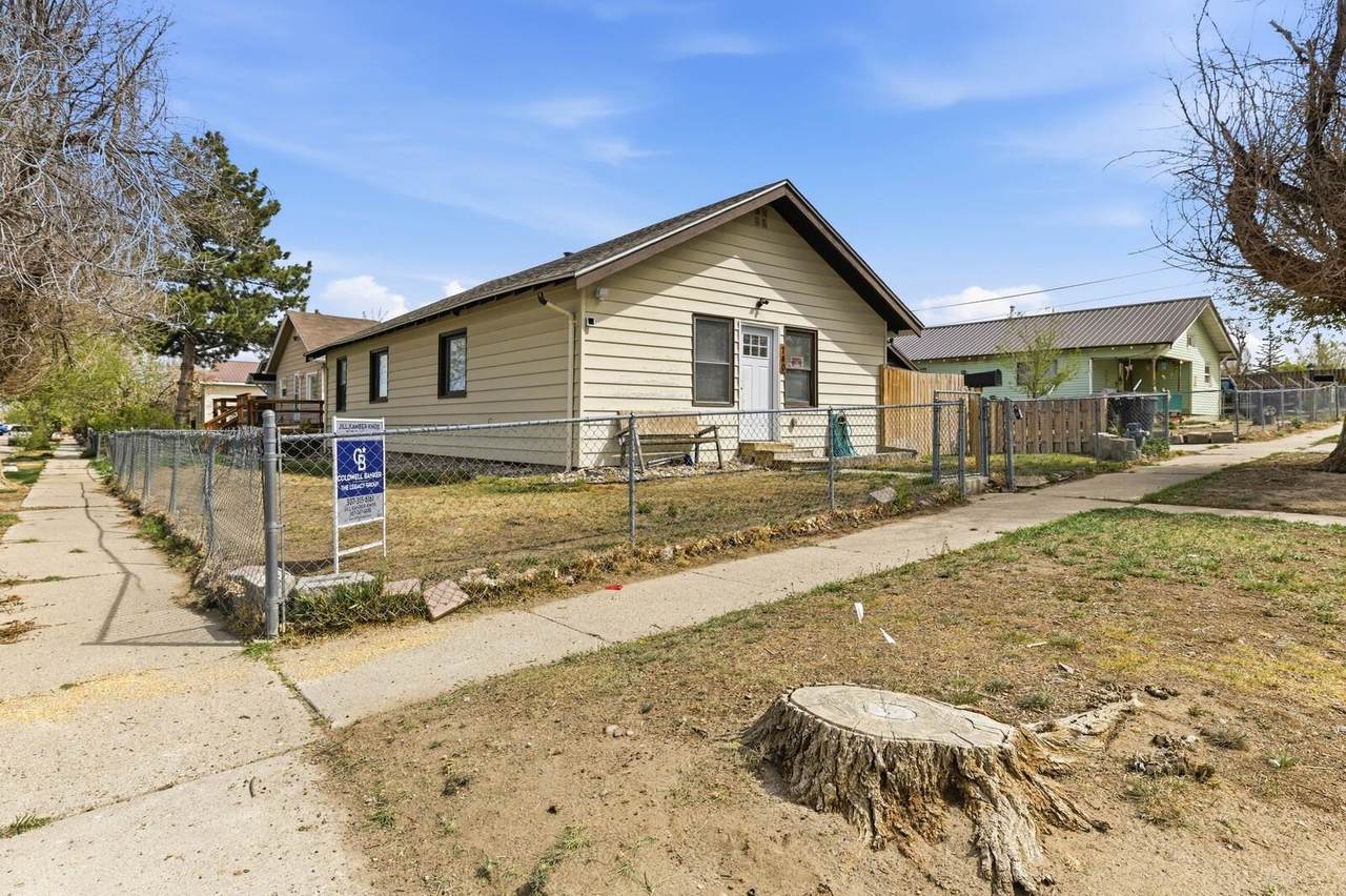 740 10th - Photo 1