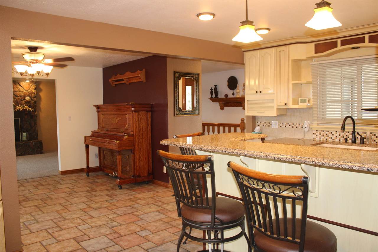 https://bt-photos.global.ssl.fastly.net/wyoming/1280_boomver_1_20261829-2.jpg