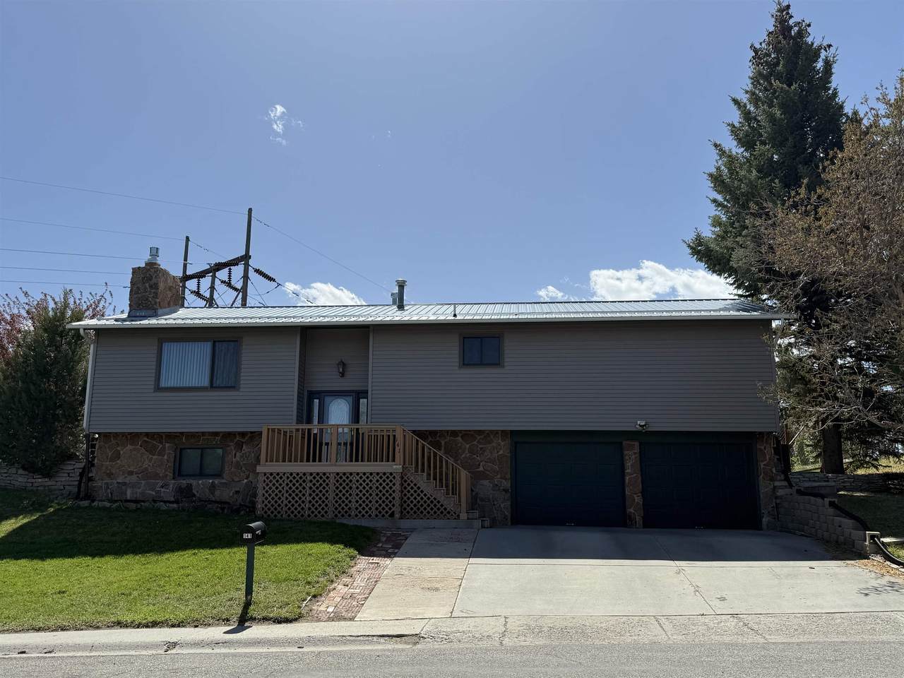 141 Cedar Ridge Drive - Photo 1