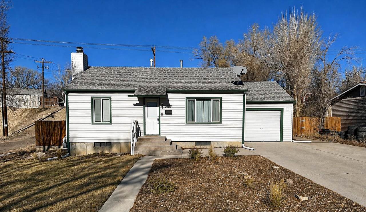 1403 Pioneer Dr - Photo 1