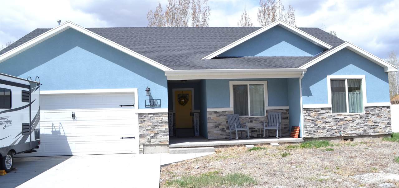 310 Cottonwood - Photo 1