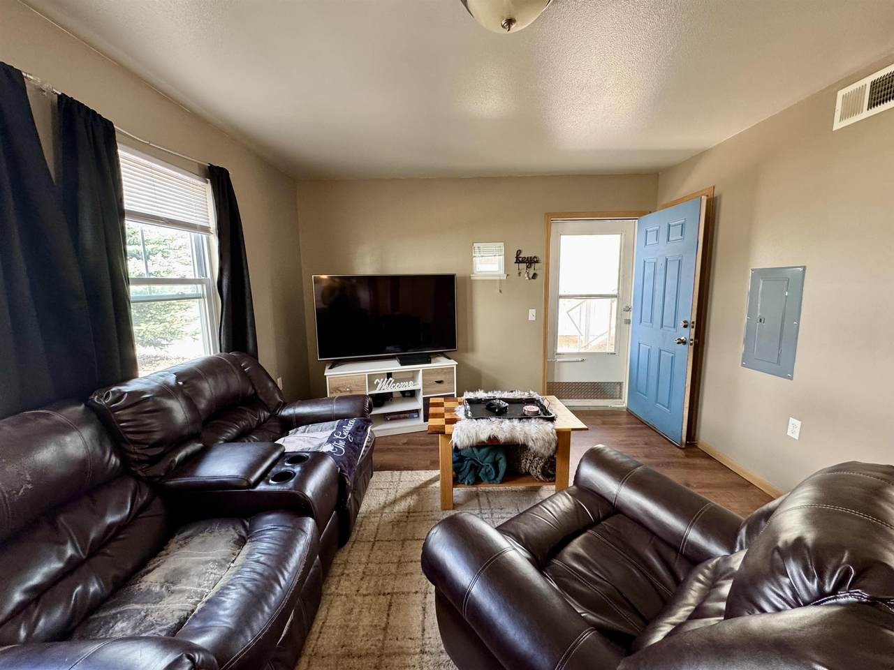 https://bt-photos.global.ssl.fastly.net/wyoming/1280_boomver_1_20262032-2.jpg