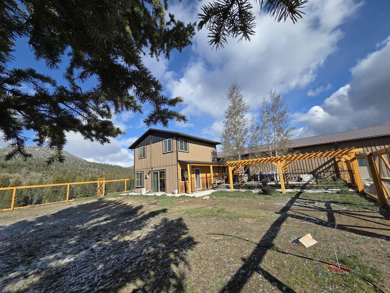 https://bt-photos.global.ssl.fastly.net/wyoming/1280_boomver_1_20262100-2.jpg
