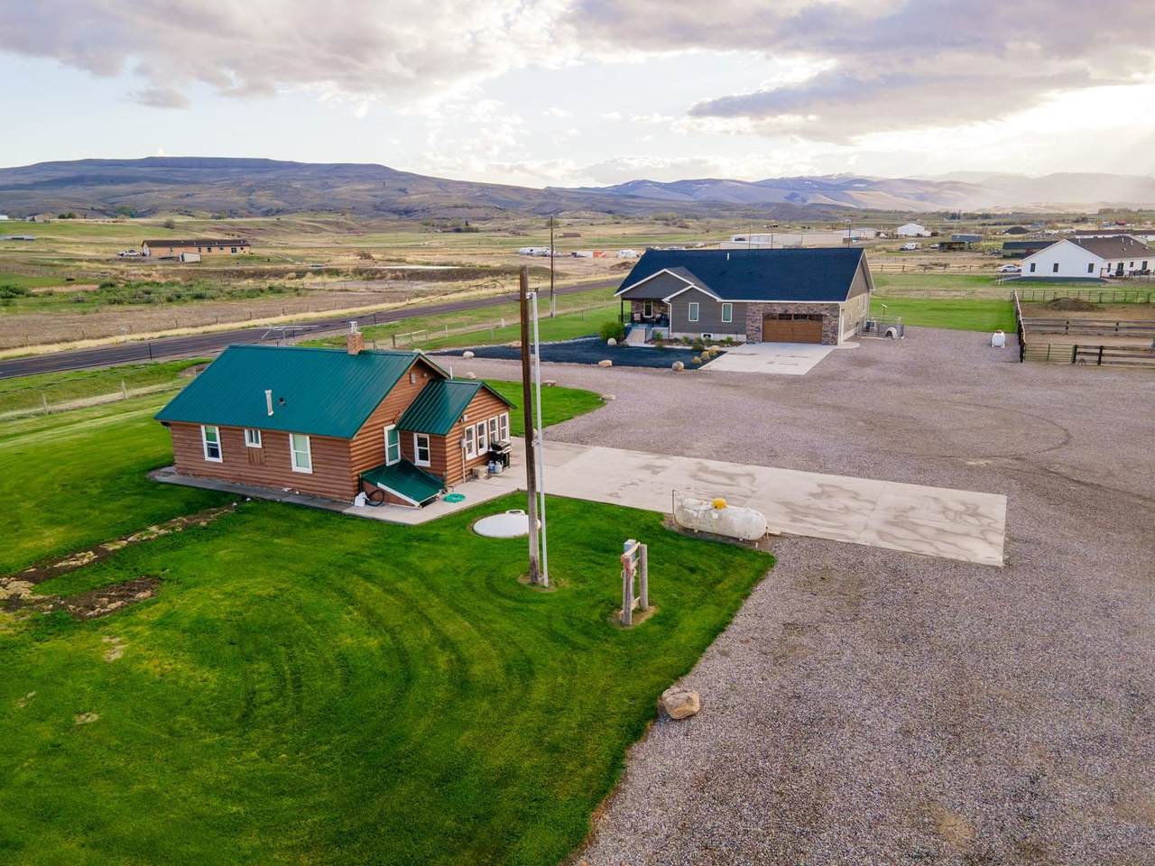 https://bt-photos.global.ssl.fastly.net/wyoming/1280_boomver_1_20262292-2.jpg