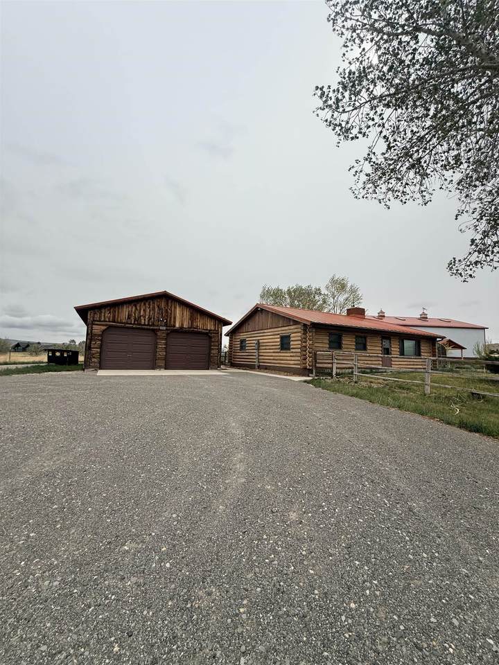 https://bt-photos.global.ssl.fastly.net/wyoming/1280_boomver_1_20262375-2.jpg