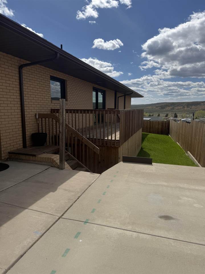 https://bt-photos.global.ssl.fastly.net/wyoming/orig_boomver_1_20262437-2.jpg