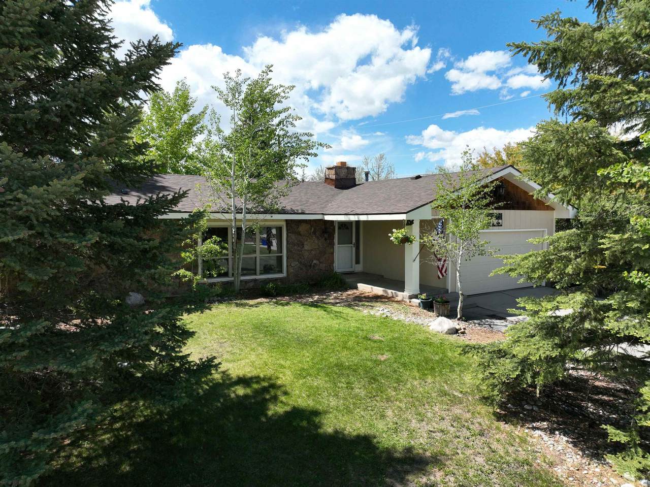 https://bt-photos.global.ssl.fastly.net/wyoming/1280_boomver_1_20262523-2.jpg