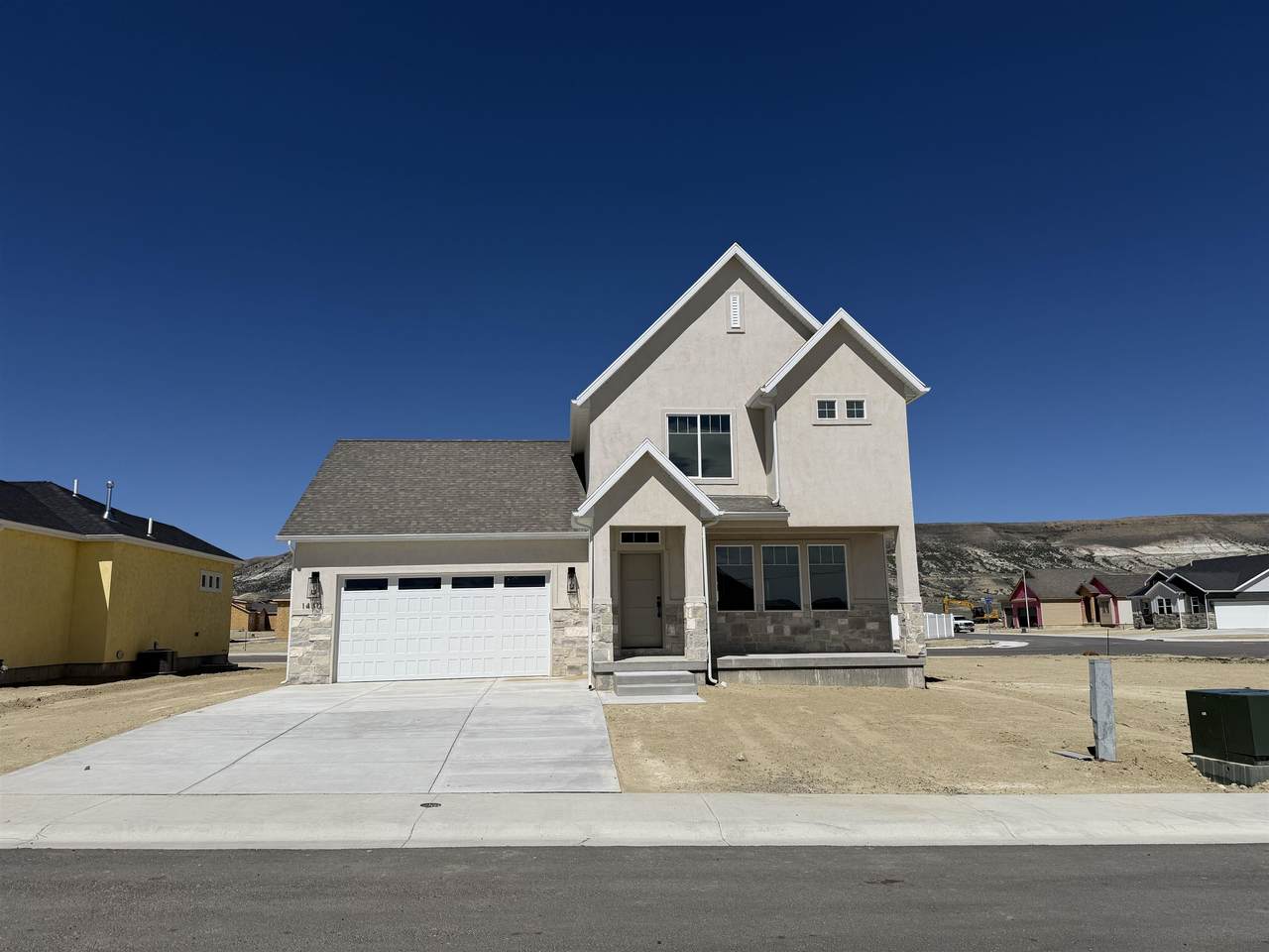 1430 Kaye Way - Photo 1