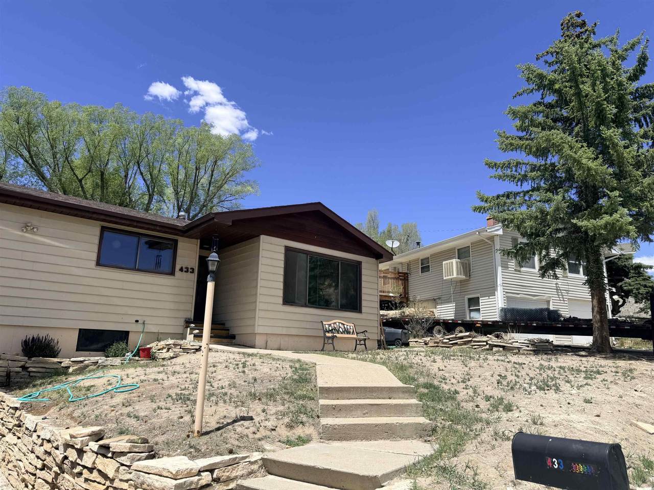 https://bt-photos.global.ssl.fastly.net/wyoming/1280_boomver_1_20262578-2.jpg