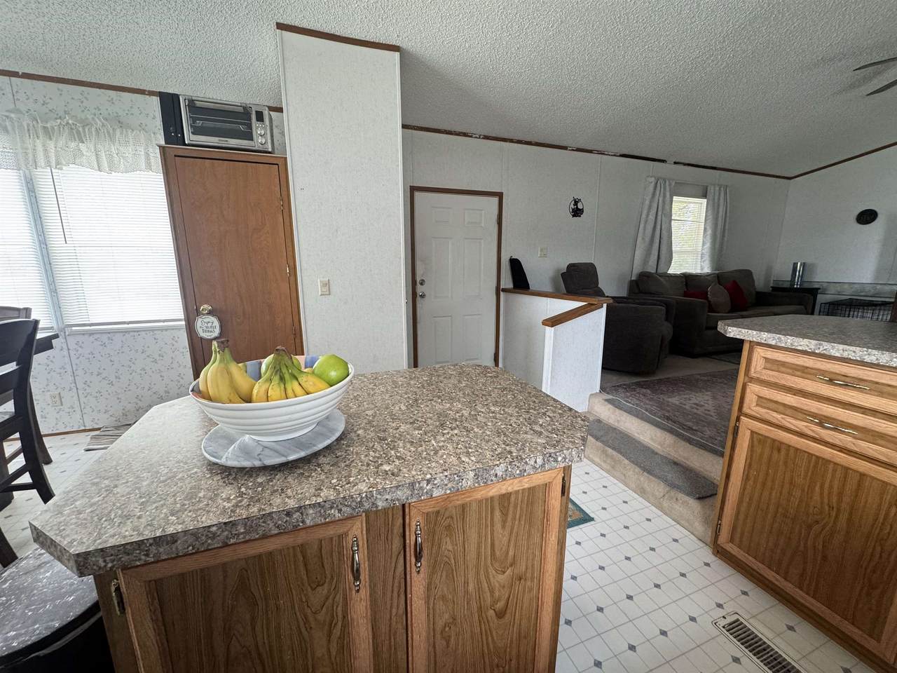 https://bt-photos.global.ssl.fastly.net/wyoming/1280_boomver_1_20262590-2.jpg