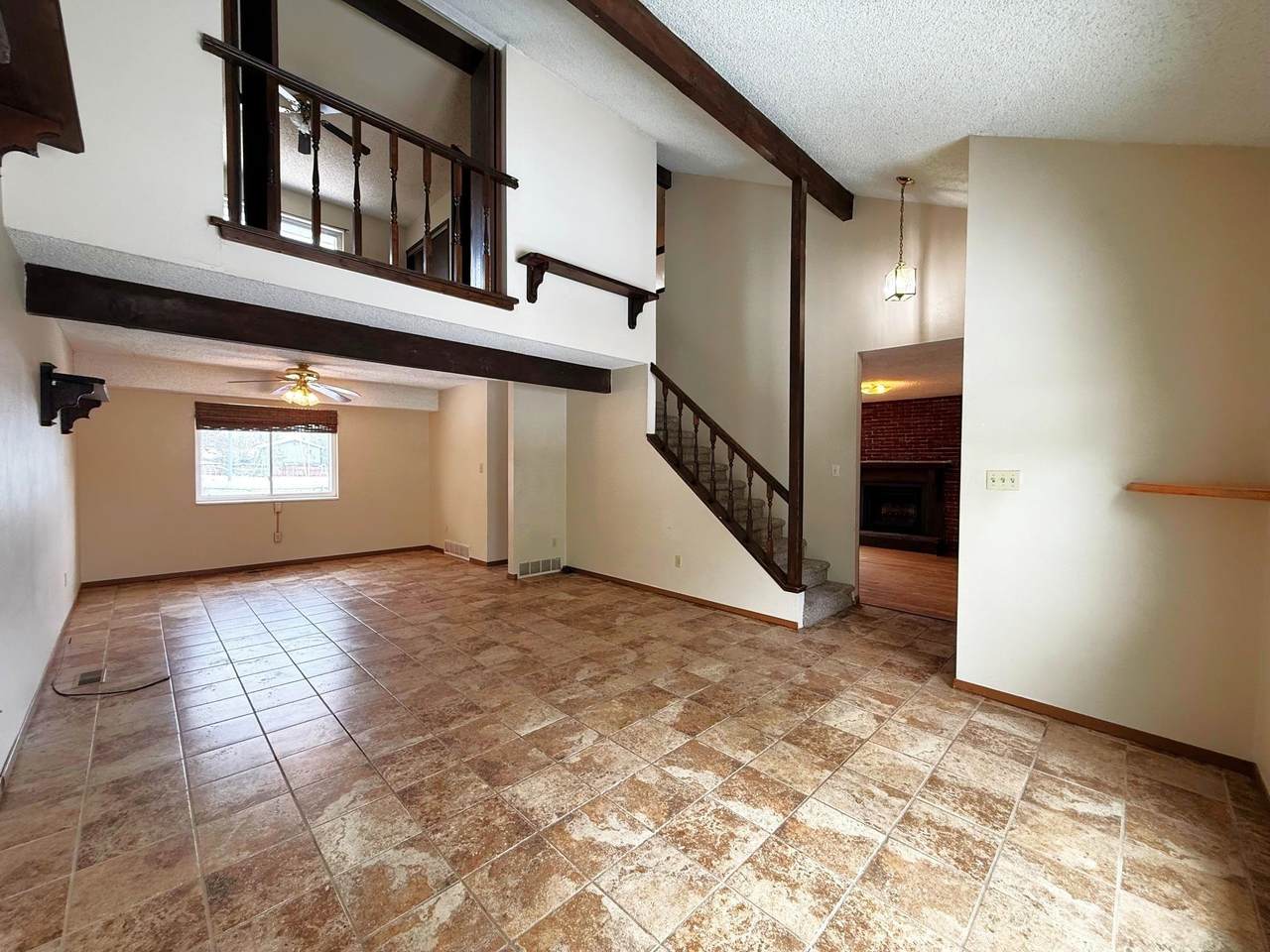 https://bt-photos.global.ssl.fastly.net/wyoming/1280_boomver_1_20262614-2.jpg