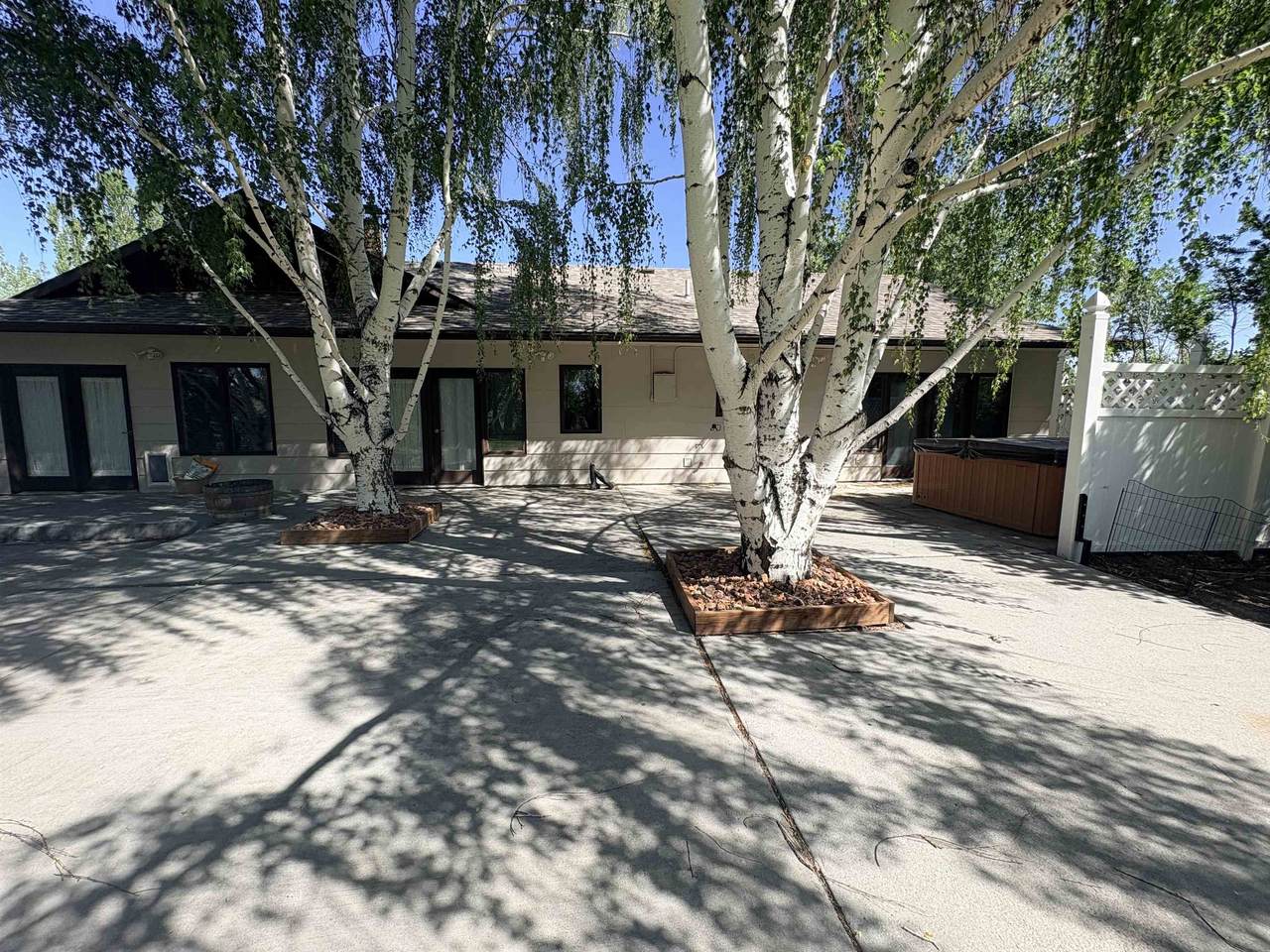 https://bt-photos.global.ssl.fastly.net/wyoming/1280_boomver_1_20262833-2.jpg