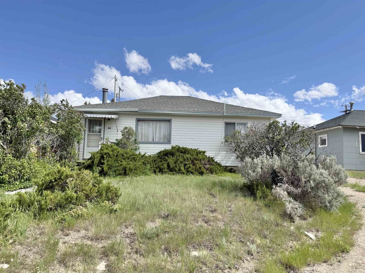 418 Carbon Street - Photo 1