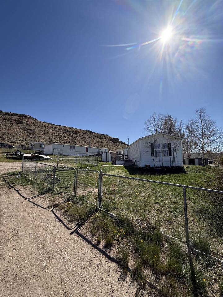 https://bt-photos.global.ssl.fastly.net/wyoming/1280_boomver_1_20262948-2.jpg