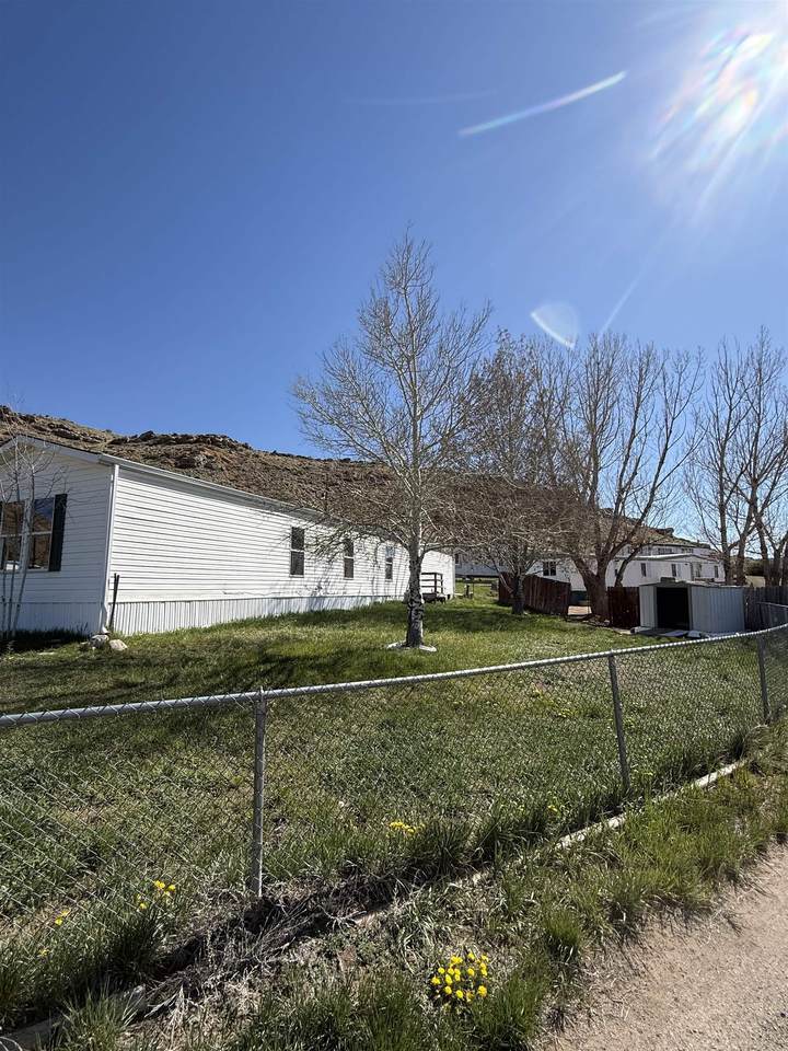 https://bt-photos.global.ssl.fastly.net/wyoming/1280_boomver_1_20262948-2.jpg