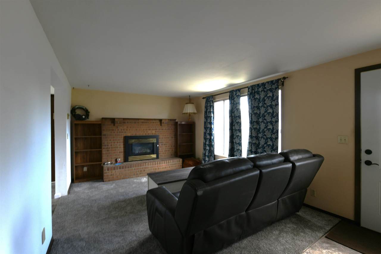 https://bt-photos.global.ssl.fastly.net/wyoming/1280_boomver_1_20262961-2.jpg